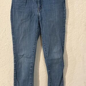 Levi's Women's High Rise Jeans in Blue